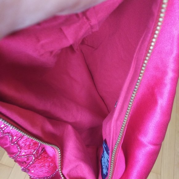 NWT French Connection silk  beaded handbag  gorgeous pink  Barbie core - Picture 7 of 16
